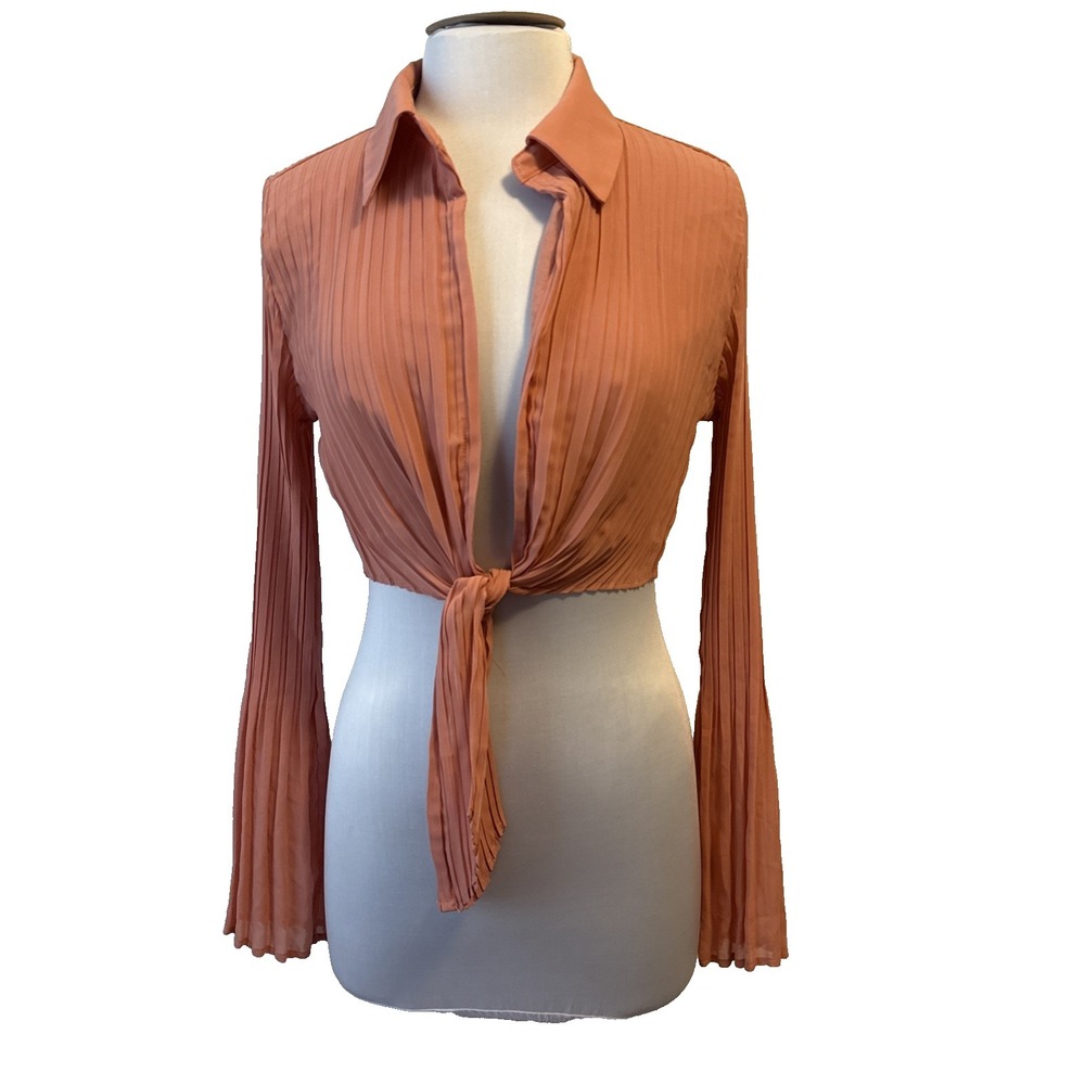 Urban Outfitters Open Tie Front Pleated Flared Long Sleeve Crop Top M Boho‎ Chic